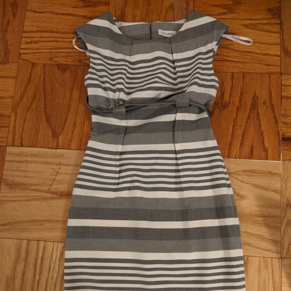 Calvin Klein gray/white sleeveless dress